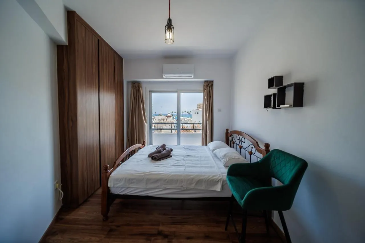 לרנקה Sea View City Centre 3Bed Apartment קפריסין